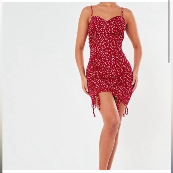 Misguided Petite NWT Heart Print Ruched Mini Red Dress Size 4 - Picture 1 of 15
